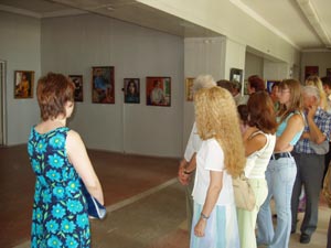 Седьмая персональная выставка живописи Вероники Суровцевой. Фото 6.